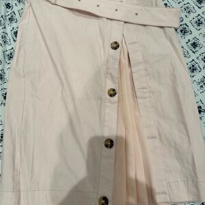 Casual skirt with belt